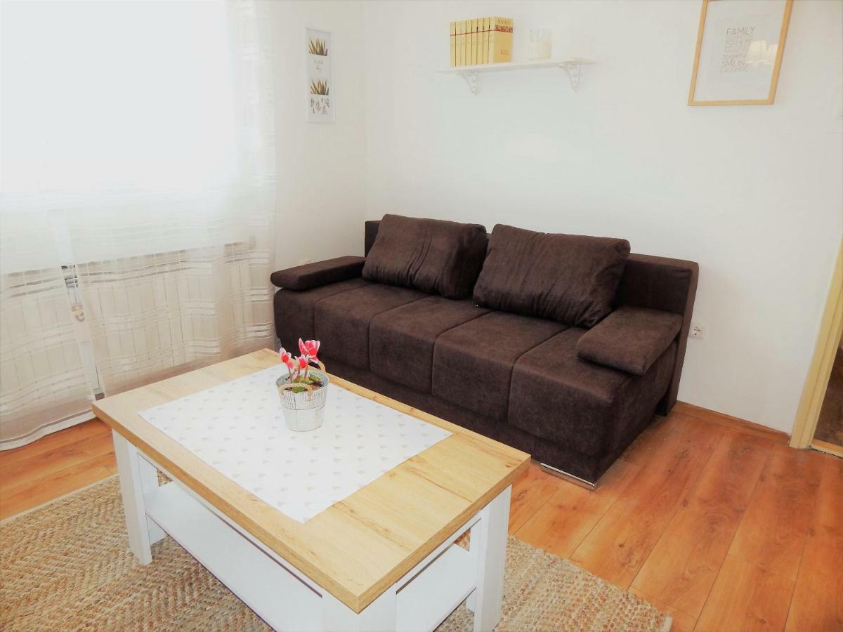 Studio Apartman Tvrtko Varazdin Ngoại thất bức ảnh